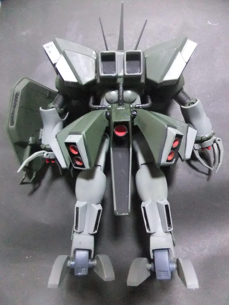 ウェザリングはほぼぼ無しで墨入れはマッキーの極細で行っています。保存場所も母屋のだったのでコンデションは良好です。   