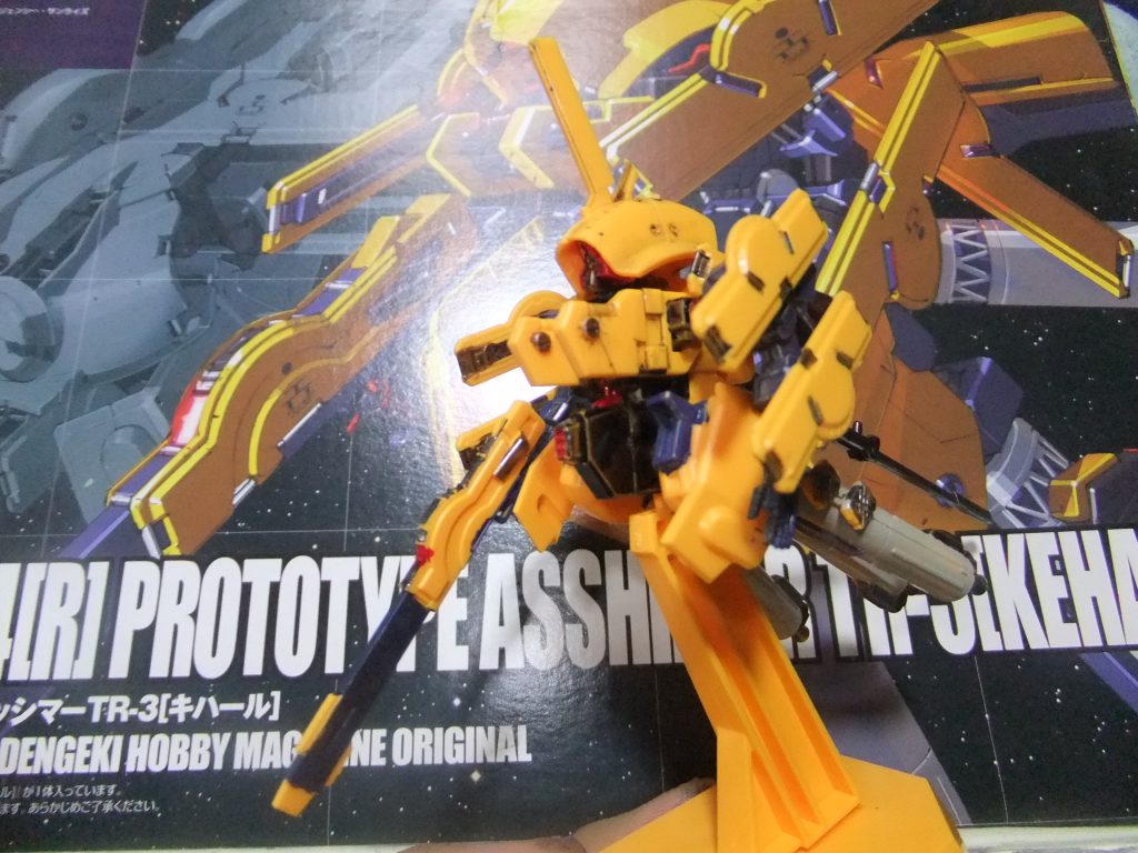 塗り分けながら組み上げた状態となります。