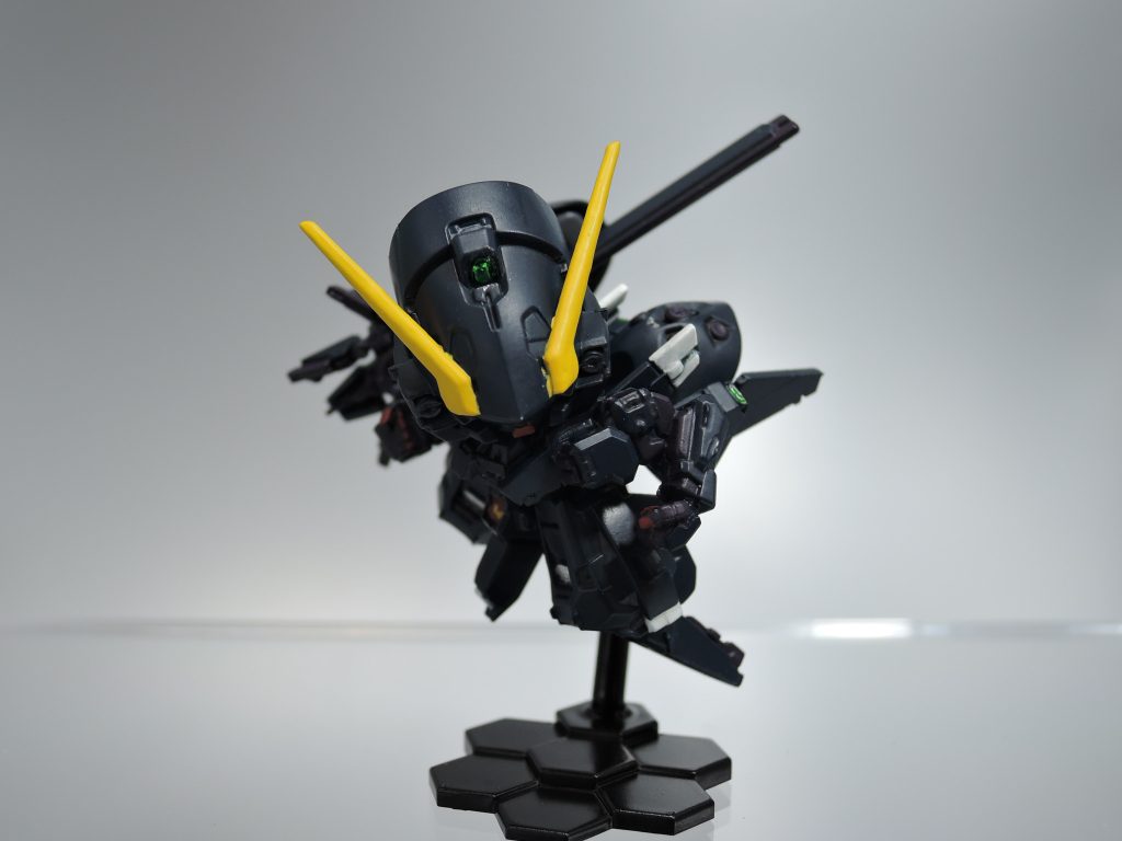 一般販売してくれたらなあ・・センサー部分はアクリジョンのシルバー→エナメルのクリアグリーン+クリアイエローで塗装。エナメル蛍光色もっていなくて・・・