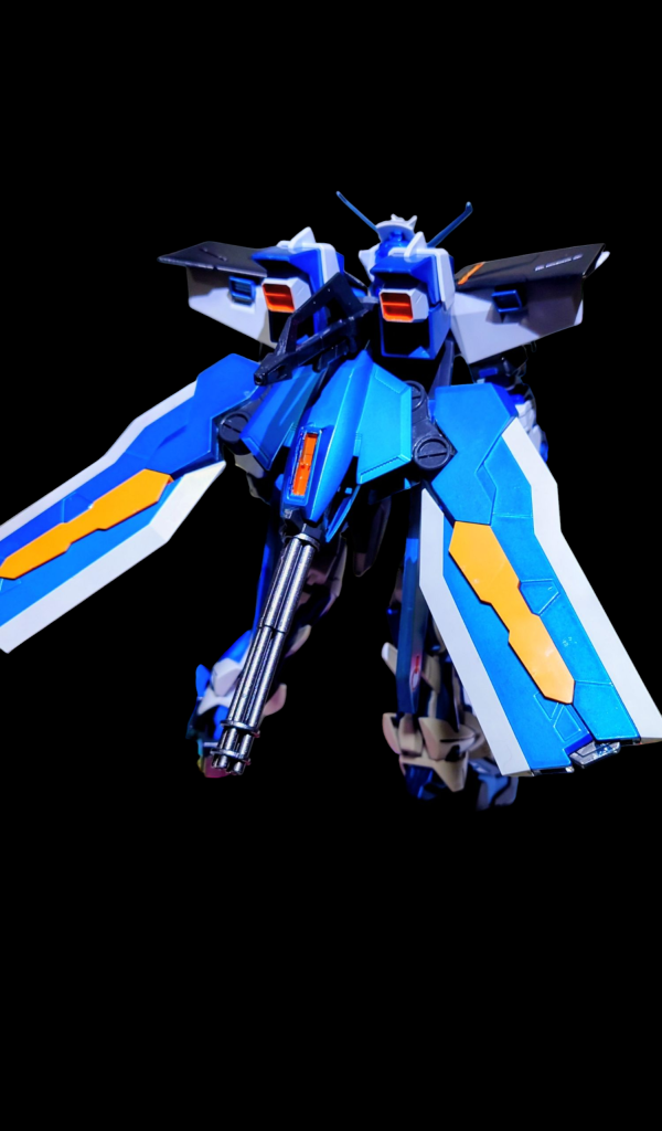 リサイクルのせいか、サーペントテールのデカールはありませんWWW中身があまりないのか、自立は余裕でした。