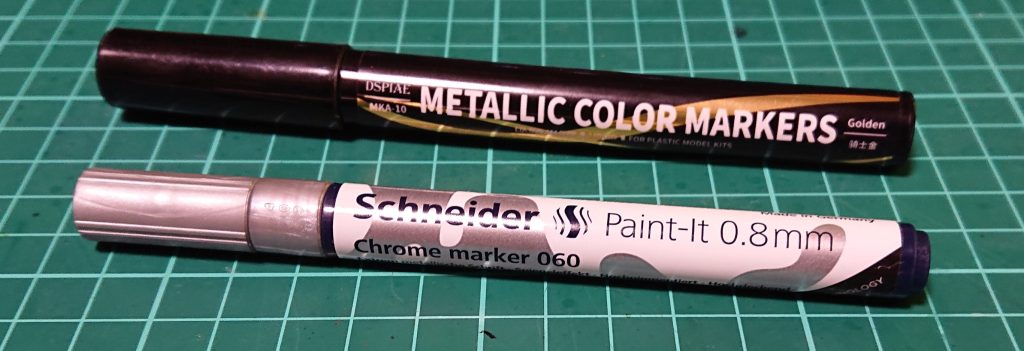 内部フレームは今回購入したGパーツさんのSchneider(シュナイダー)Paint-It(ペイントイット)クロームマーカー0.8mmとDSPIAE- メタリックカラーマーカー 【メタリックナイトゴールド】で部分塗装 メッキ調の塗装が素晴らしくぺん先が0.8mmなのでとても塗りやすく購入して良かった一品でした