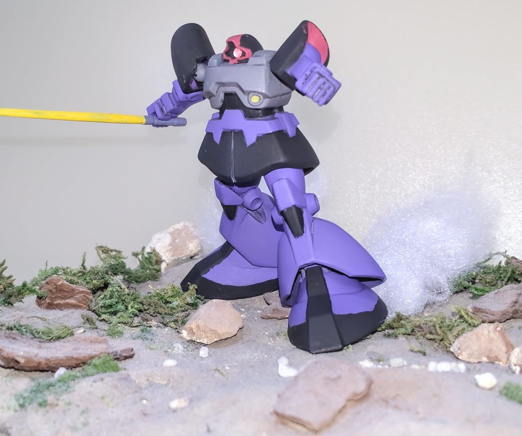 以上ドム( ザ・ガンダム)でした。ドムの日ということで年代物の食玩を製作しましたが、いかがでしょうか?ドムにハズレなしと言いますがこの食玩キットにおいても健在であると私は思います。ちなみに私が所有しているファースト仕様のドムは現時点においてもこれのみですが、それでも十分満足感を得られる素晴らしいアイテムです。最後まで見て頂いてありがとうございました。
