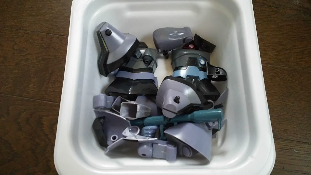 アキバのBOOKOFFでジャンク品￥550円でした。