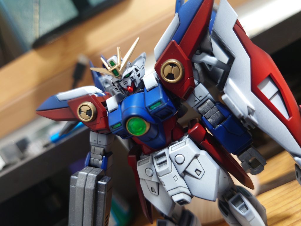 EW版もいいけど、TV版はちょいと悪顔で良いですよね。流石封印されていただけはあるというか。