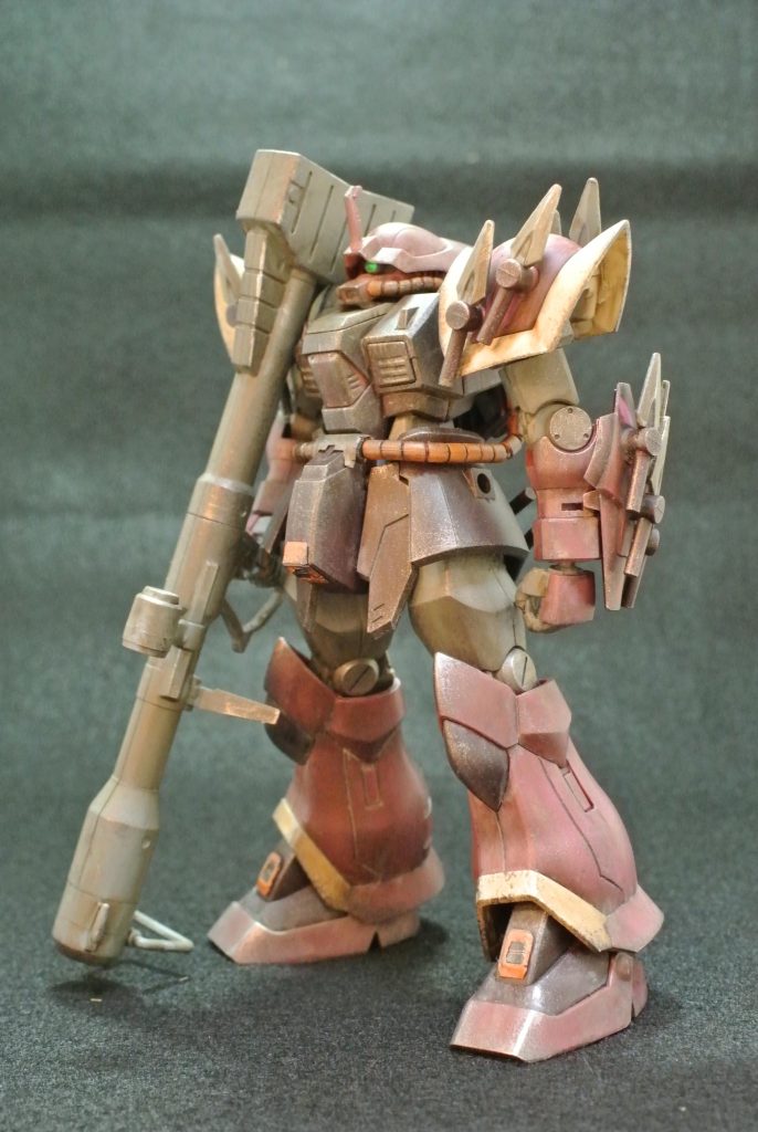 ジャイアントバズーカ装着バージョン砂埃を意識しすぎて白っぽくしすぎたか??