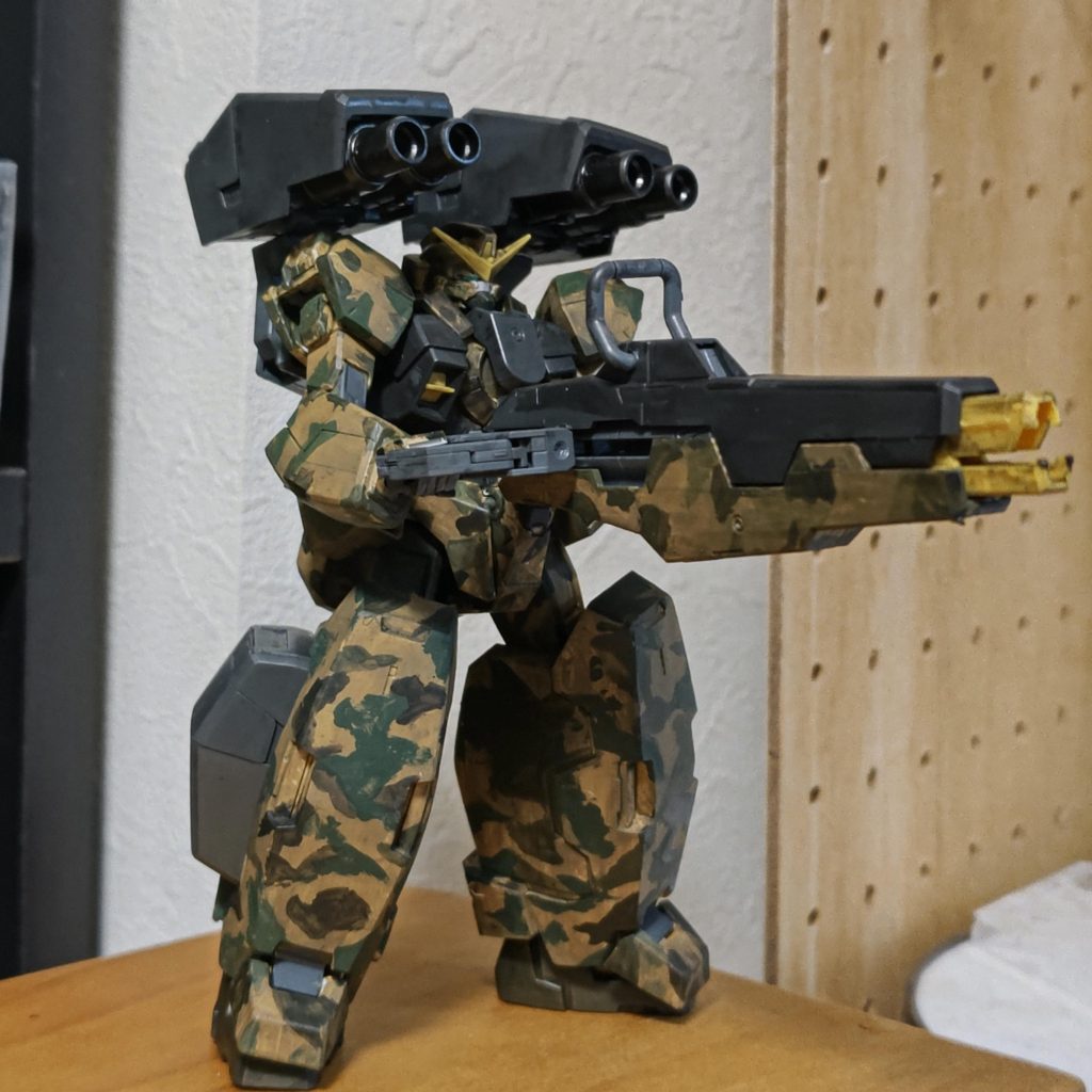 HGガンダムヴァーチェ迷彩塗装–4枚目/制作者:tkt