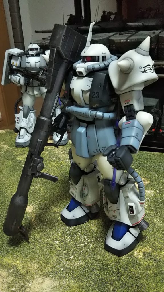 斜め前💦ハイイロオオカミ💦