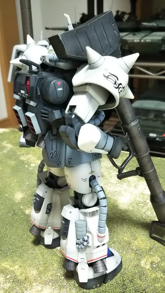 斜めうしろ23ばん?
