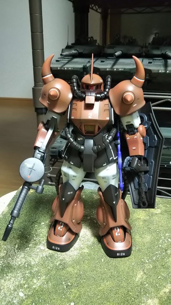 正面 デカールベタベタ仕上げて(試作を意識しました)茶色ですが栗色と土色で仕上げております。いつものグラデーションかけてます💦