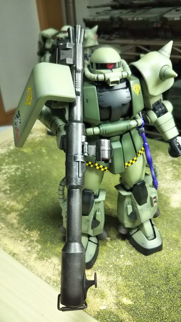 試作型ジャイアントバズーカ装備