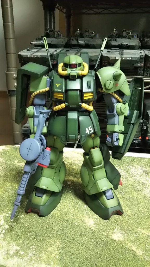 正面💦着眼点あまり分解しない、（状態がまぁまぁなので）デカール類は塗りつぶさない💦シャドーとハイライトを薄く入れる痛んだばしょの補修実施時間2時間くらい