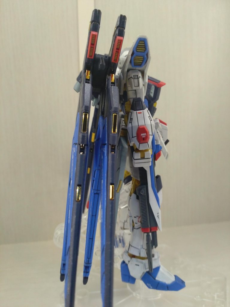 ゴールドメッキパーツが|´-`)チラリズム