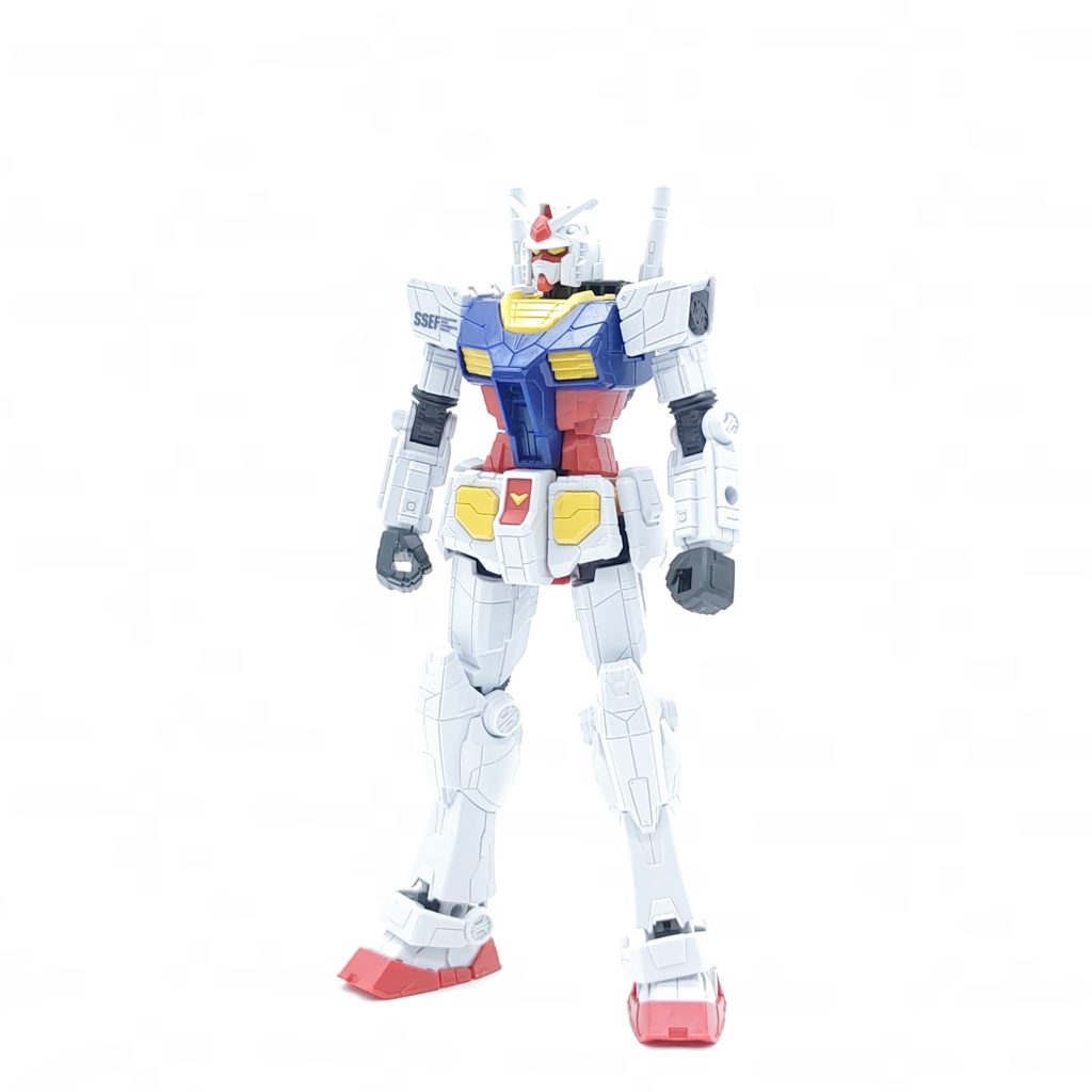 横浜ガンダムを彷彿させる姿。しかし、やはりあのポーズが似合うな。