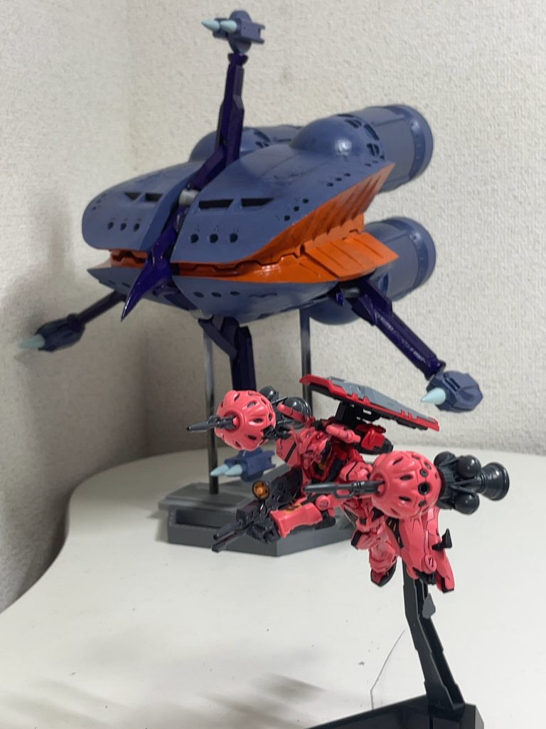 赤いガンダムとのツーショット