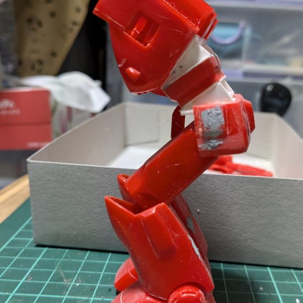 旧キットのガンキャノンです。スタイル変更などの改造はせず、ポーズ固定で作ってます。（2枚目）