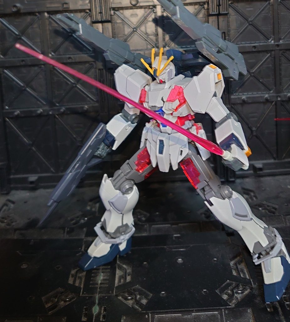 ナラティブE装備–3枚目/制作者：アレス