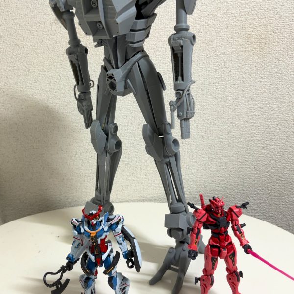 ジークアクス版サイコガンダムの素体ができました。次は上腕の筋肉パーツを軟質素材で再現しようと思います。装甲も調整が完了次第３ｄプリンタで出力していこうと思います。（2枚目）