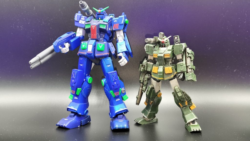 ヤザ・・ヴァースキ大尉専用フルアーマーガンダムと2ショット。サイズ的にはHGとアーティファクトの中間位?去年作ったHGの関節がもう柔くなっていました(gundam-kao9)。この辺は固定モデルの方がビシッと決まります。