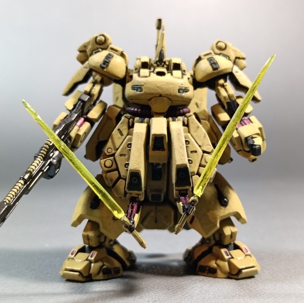 ビームサーベルはHGの余剰パーツから流用しましたが、クリアパーツは削り出しが難しいですね。最後までご覧いただきましてありがとうございました。