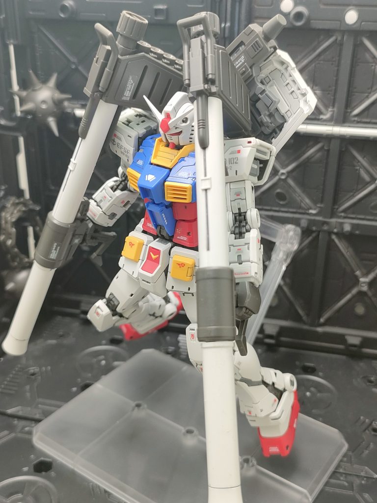 最終戦のバズーカ2丁!!バズーカも自然に持てるよう、伸縮します!!スゴイ!!