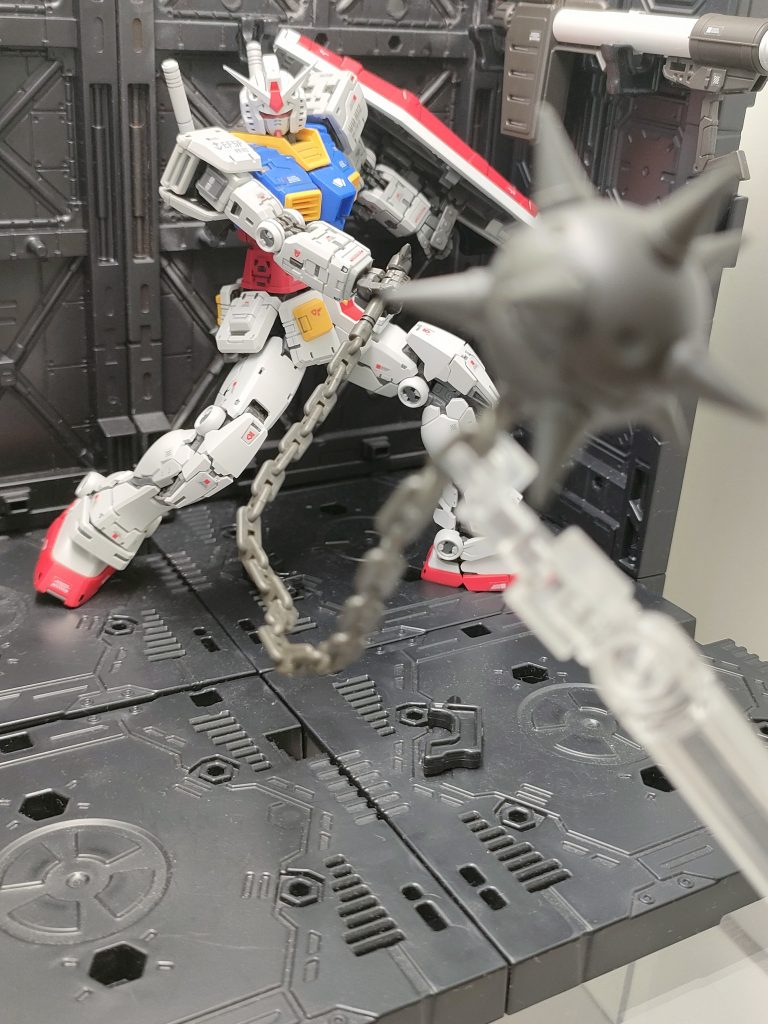 ハイパーハンマー!!RG…自分は組んだだけで、満足してしまう…やはりHGで慣れてますな(zaku-kao5)