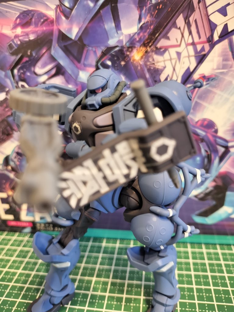 やはり、胸と太もものポリスシールが浮きますねぇ、素人なもんで仕方ないと割り切りも大事です！！