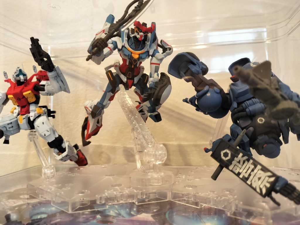 ジークアクスとゲルググとのトリオショット！！！ポリスザクは上下逆転スタイルで😅つぎは誰が手に入るかなぁ〜