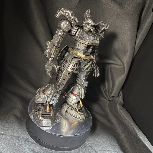 MGゲルググ2.0を制作してまして、内部フレームがかっこいいと思って、外装後回しで先に塗装しました‼️もっと塗り分けとかしようかなって思ったんですが、これくらいでも良いかなと無理やり納得して外装に取り掛かろうかと思います‼️（2枚目）