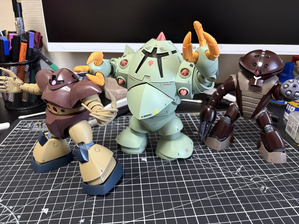 ジオン水泳部の皆さんと一緒にズゴックさんは諸事情でいません笑（作ってない）