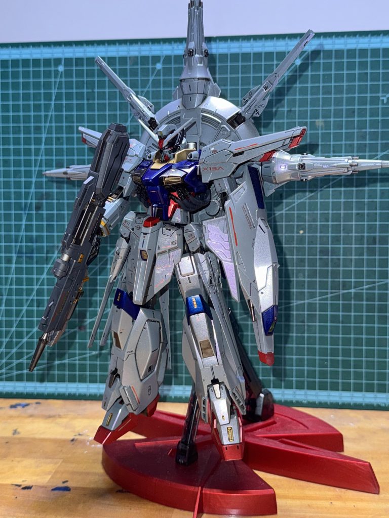 全体像です。所々、外装の色が違ってるのわかりますかね?