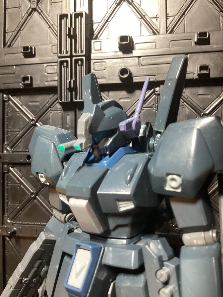 シェザール隊使用ジェスタのセンサーユニットを参考にしてみました。