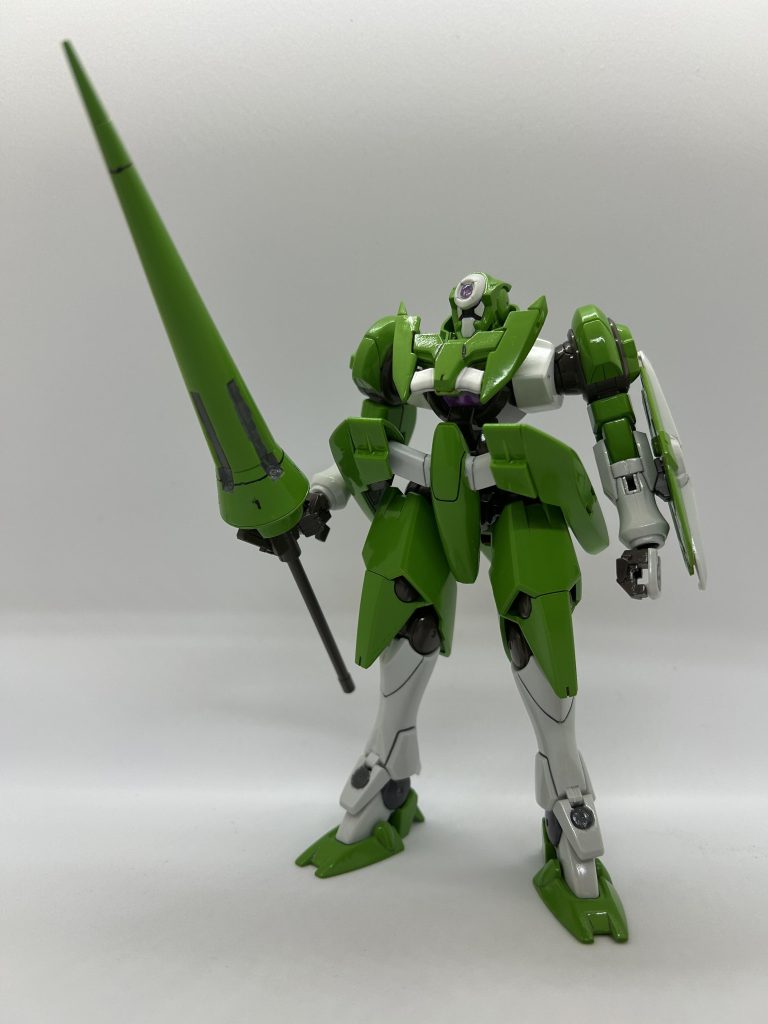 個人的な感想ですが、アナザー系の敵MSの中でも1番好きな機体。コンパクトかつ武器もカッコイイ。