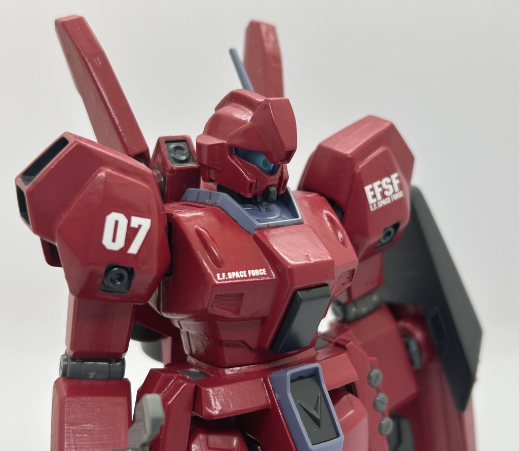 所感久しぶりの本格的な製作でしたが、かなり満足な出来となりました。しかしよく見ると首元に塗装がはねていたり、塗装亀裂などが発生していたりとマイナス点もあったので、次はその点を注意したいと思っています。