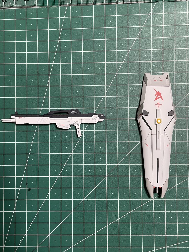 EG νガンダム全塗装–2枚目/制作者：HG-0G3