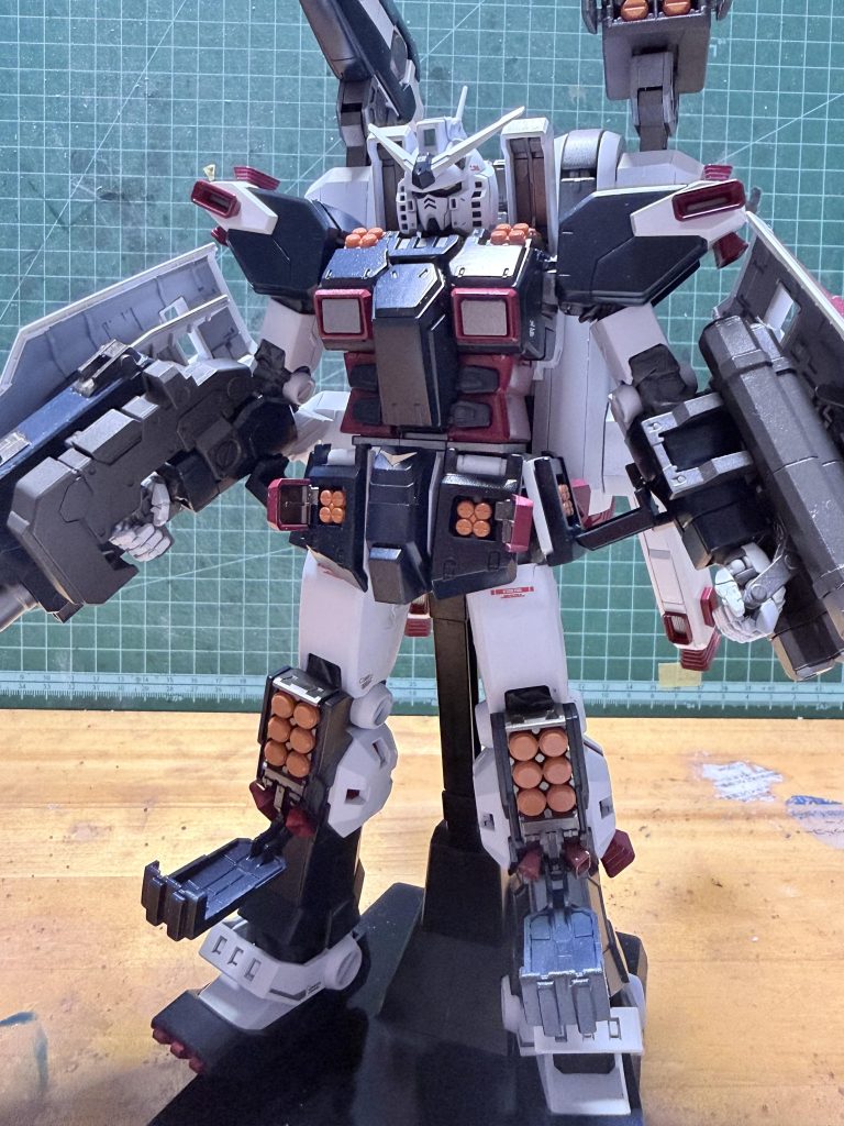 仕上げる前にフルオープン。ミサイルもしっかりと塗り分けました🚀