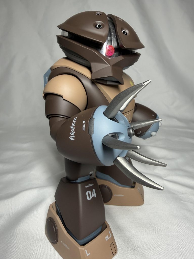 爪とミサイルは塗り分けて見ました