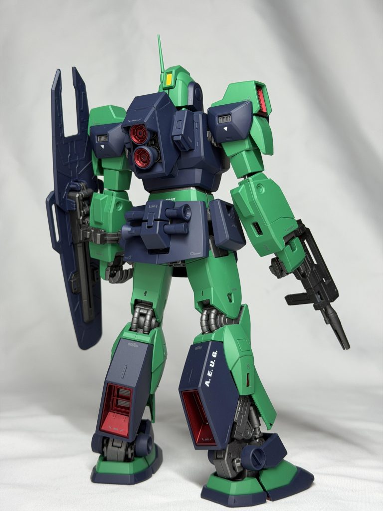 後ろからバーニアはちょこちょこ塗り分けました。