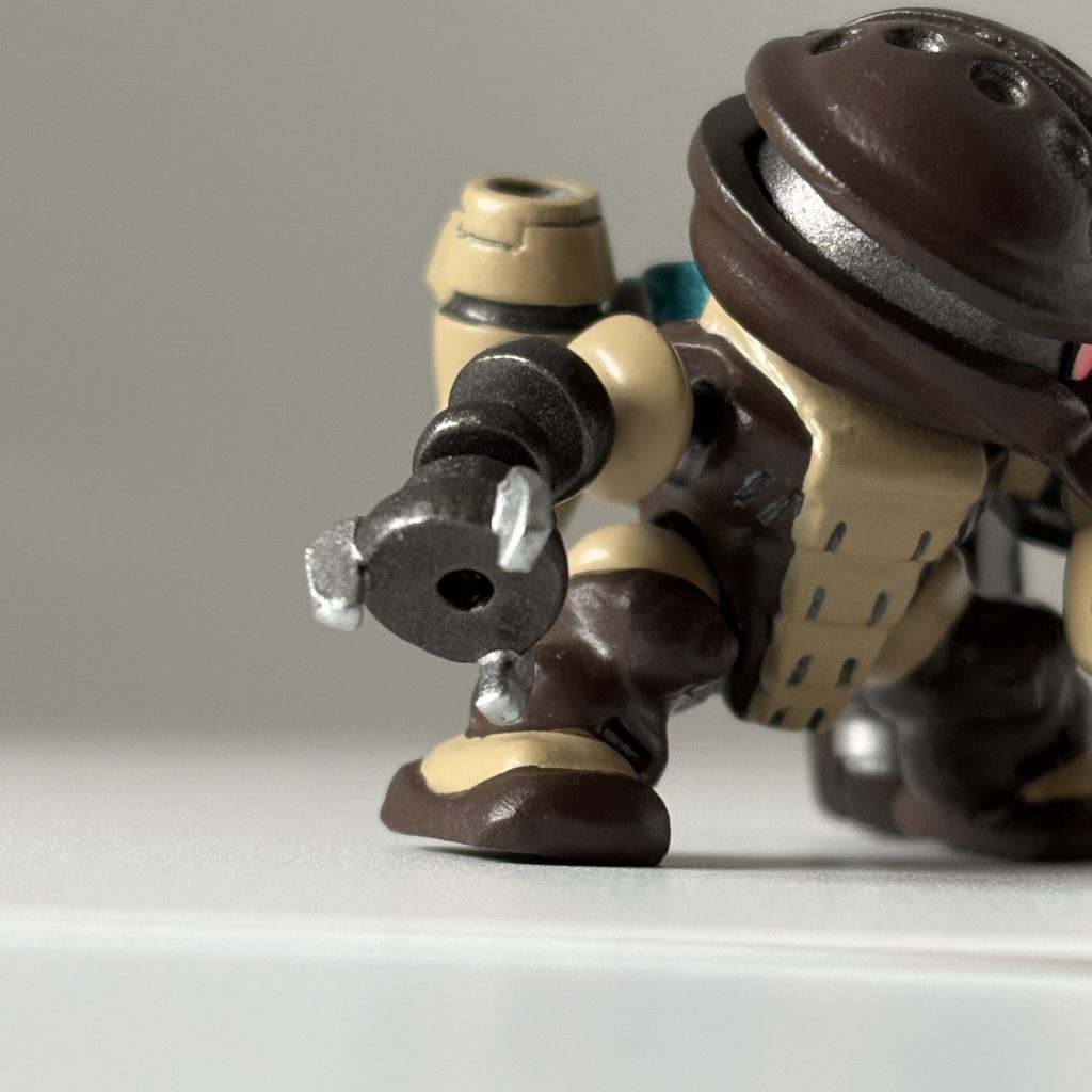 右手)簡易マニュピレーターと差し替え可能。