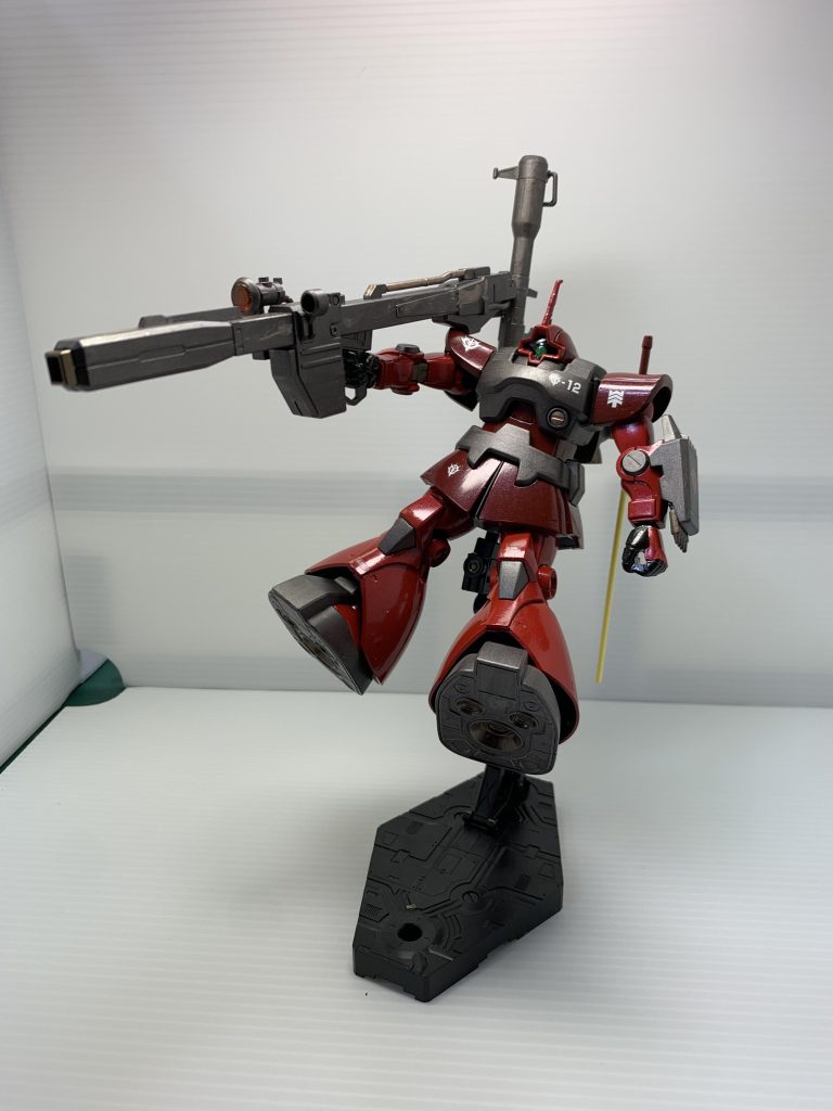 ビームバズーカを構えました。