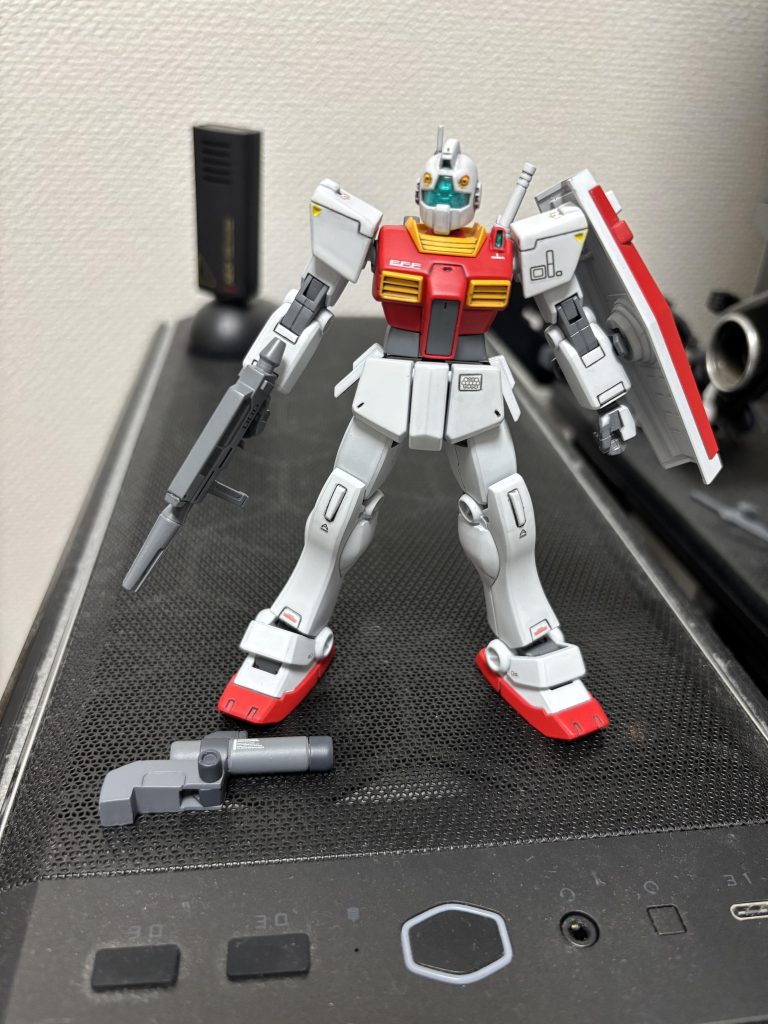 0083キャラの4年後のifストーリーを考えていたのでちょっとだけそれっぽく書いちゃいました。ちなみにザクIより先に取り掛かっていたのですが思いのほか追加武装のキャノンの製作に手こずり課題の残る仕上がりとなりました、ぴっちり作り過ぎて遊びが無く可動に制限がかかるという試作武装に相応しい仕上がりとなり後悔もありますが自作で1つの武器を作りきれた事にはとても充実しておりますので満足してます。