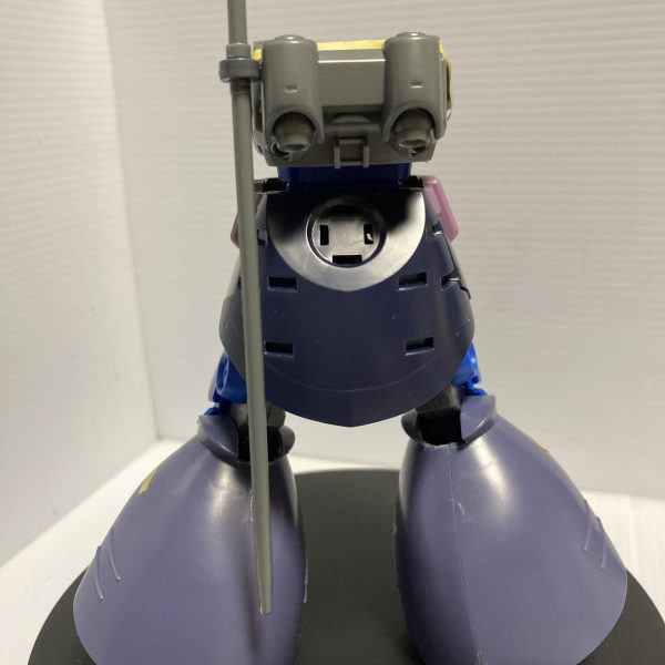 イメージはこんな感じ😊脚部はドムR35とツヴァイとトローぺンこんな感じにミキシングしました次は腕😊 （2枚目）