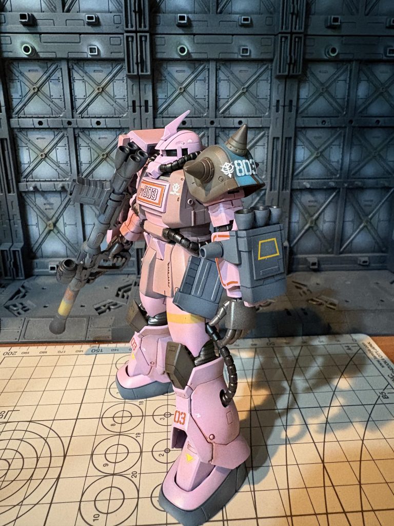 ザクデザートタイプピンクパンサー隊–2枚目/制作者：@shenyi333