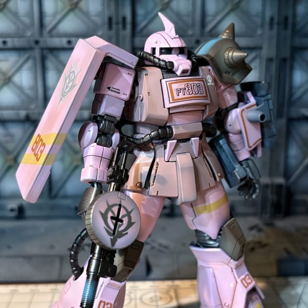 ザクデザートタイプピンクパンサー隊