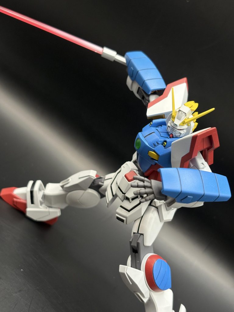 ちなみに平手は以前別の機会に作ったHGシャイニングのシャイニングフィンガー。色って大事ですね。MFの雰囲気作りに大きく貢献してくれました。ビームソードは面白いほどポロポロ。
