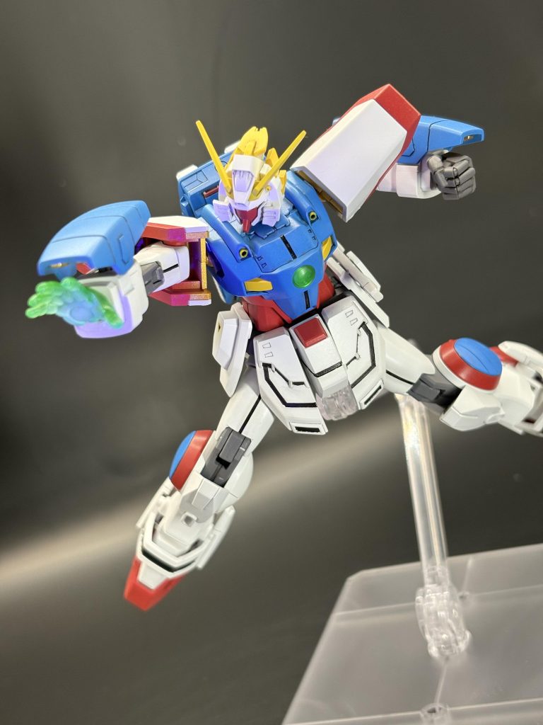 ノーマルモードの平手にしていたシャイニングフィンガー!表情もそうですが、指に適度な太さがあり原作の力強さを見事に表現してくれています☆できるだけ原作に近づけたく、蛍光イエロー・グリーンとホワイトで光り輝く雰囲気を目指してみました。