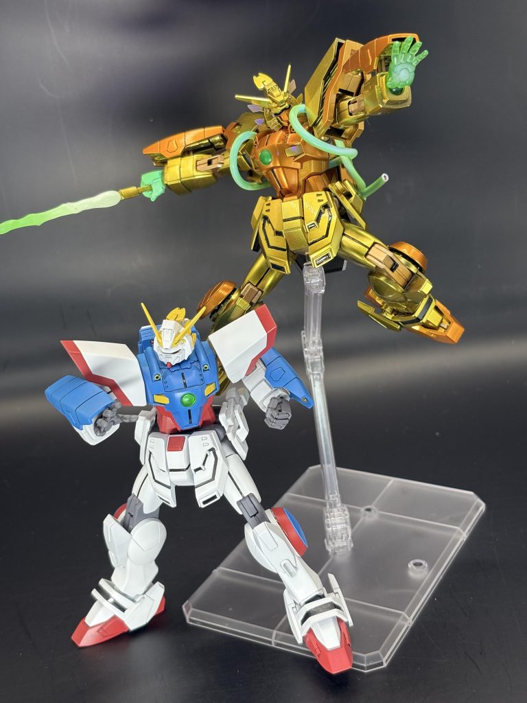 がんばるHGシリーズ、まだ終わりません(笑)金に塗るだけなら全塗装より簡単でしょ、と実は先に真のスーパーモードを製作していました。が、道のりはそんなに甘くなかった…←いつものことというわけで、次回はHGシャイニングガンダム最後の投稿になる予定です。もしよければ懲りずにそちらもご覧いただけると幸いです!拙い作品を最後までご覧くださり、ありがとうございましたm(__)m