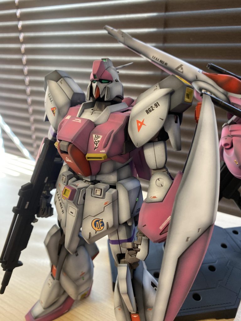 ピンクと解釈して初めて大々的に使ったんですが、塗っててとんでもなく不安になりました🐥💦