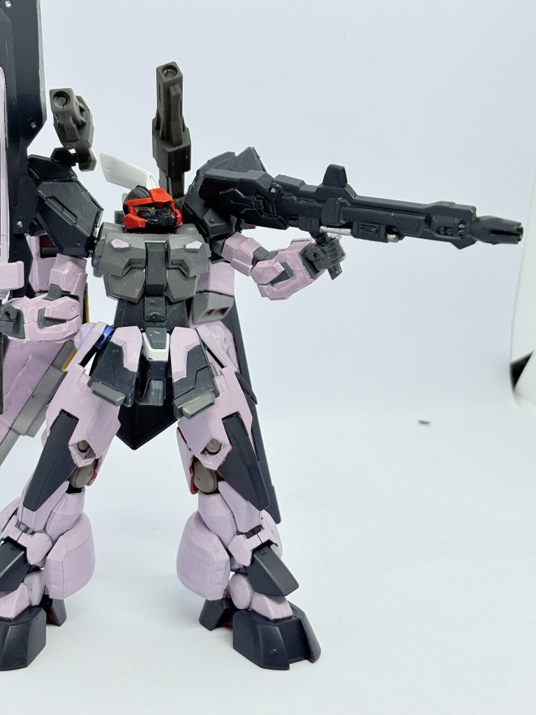 携行ビームランチャー「玉藻前」。