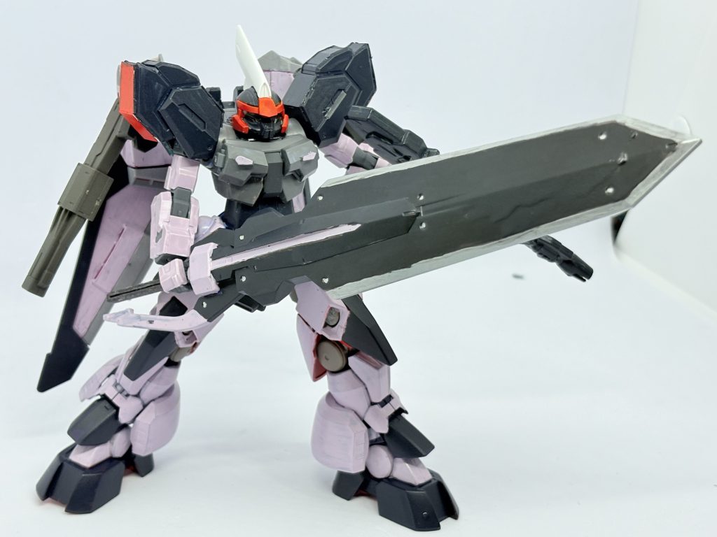 大型実体剣「酒呑童子」。武装は日本三大妖怪の名前から。