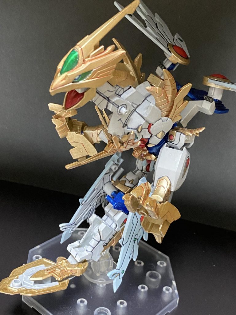 エクスガンドラゴンモード!!可動があるので、躍動感あるポージングができます!素晴らしい👍